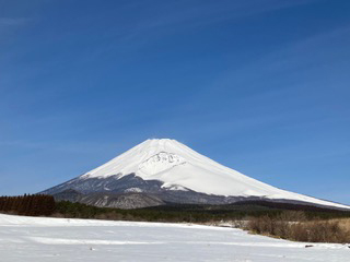 冠雪の富士山